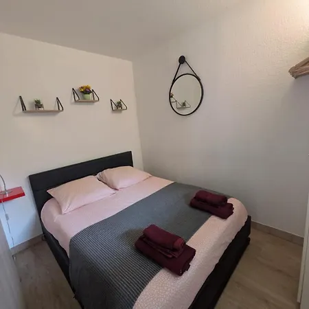 T2 Rd Jardin Grande Terrasse Coeur 2 M Clim Garage Wifi Appartement *