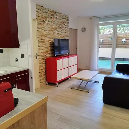 Apartment T2 Rd Jardin Grande Terrasse Coeur 2 M Clim Garage Wifi Sainte-Maxime